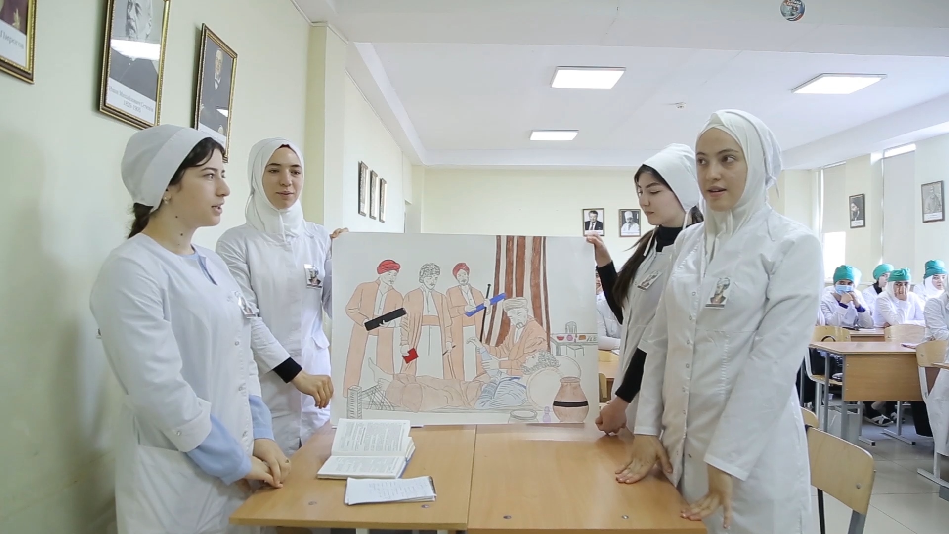 А ну-ка, медсестры!